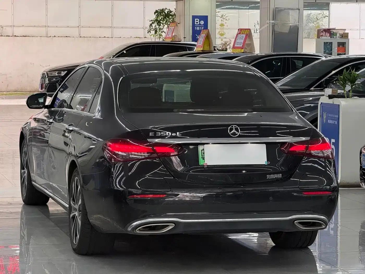 Mercedes-Benz E-Class PHEV 2022 Facelift E 350 e L Plug-in Hybrid Sedan — миниатюра 11