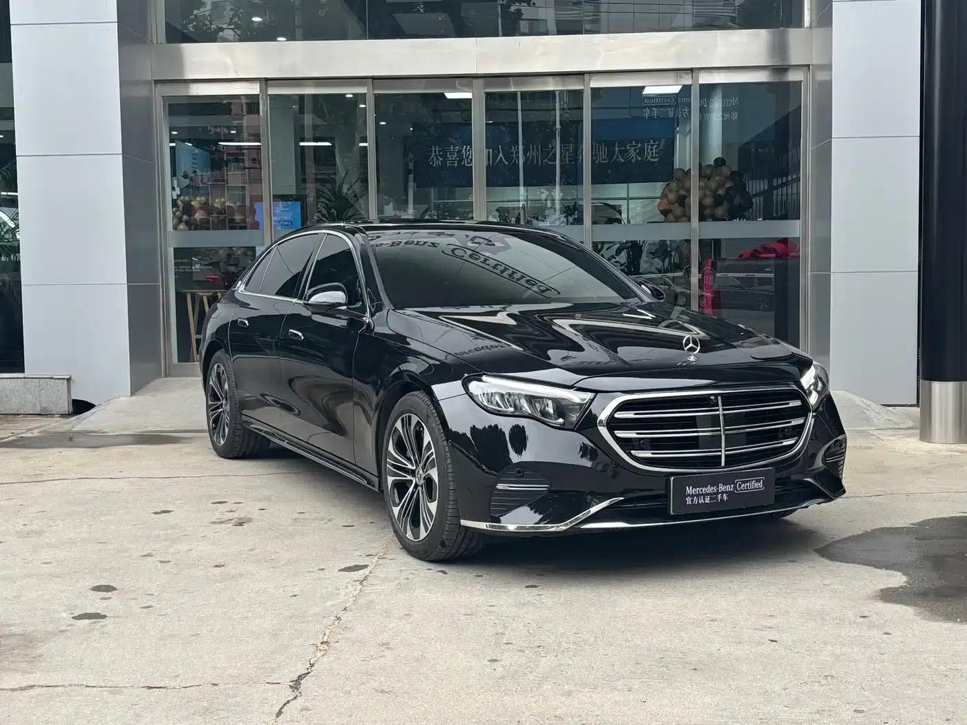 Mercedes-Benz E-Class PHEV 2024 E 350 e L Plug-in Hybrid Sedan — миниатюра 2