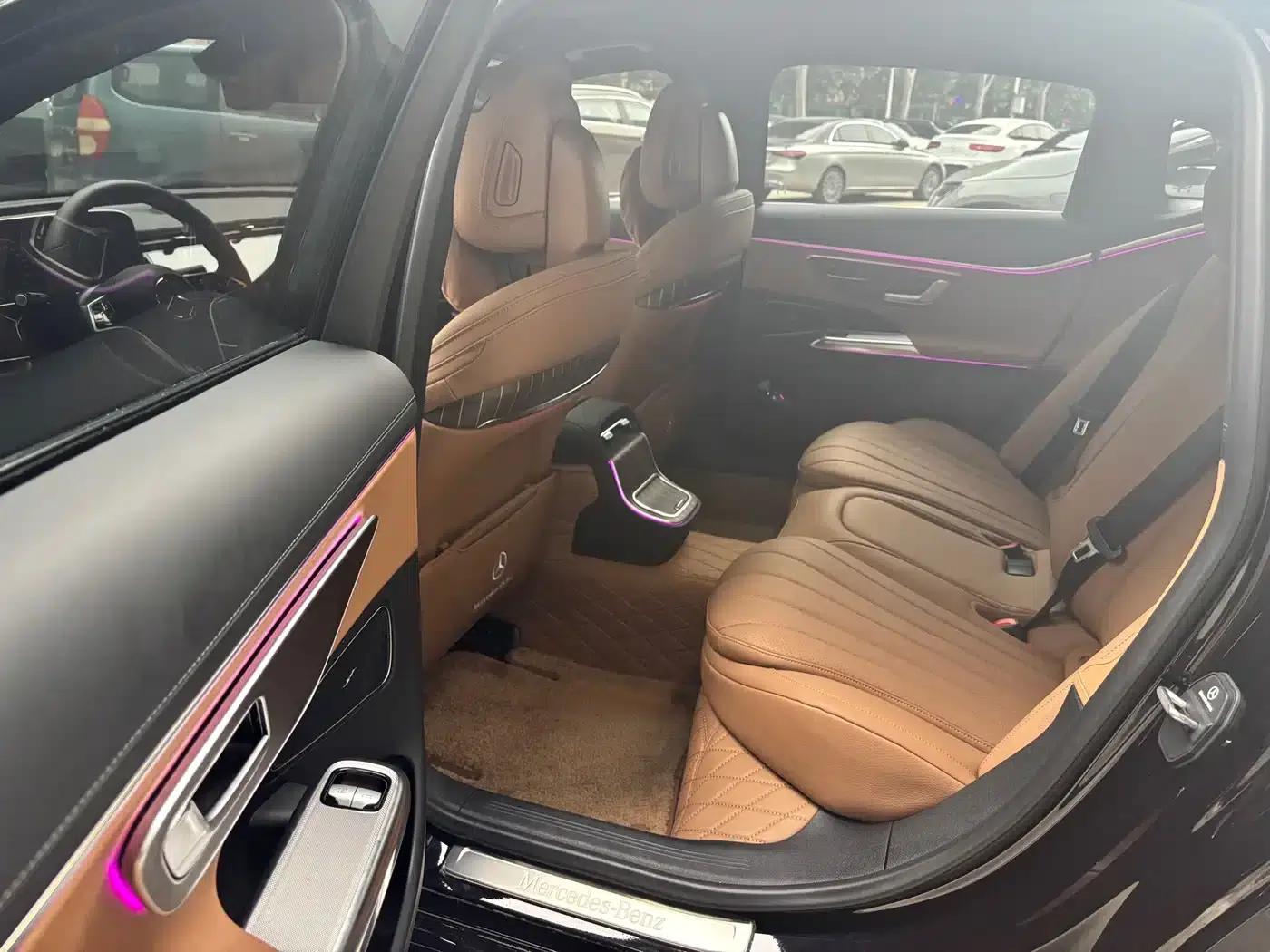 Mercedes-Benz E-Class PHEV 2024 E 350 e L Plug-in Hybrid Sedan — миниатюра 7