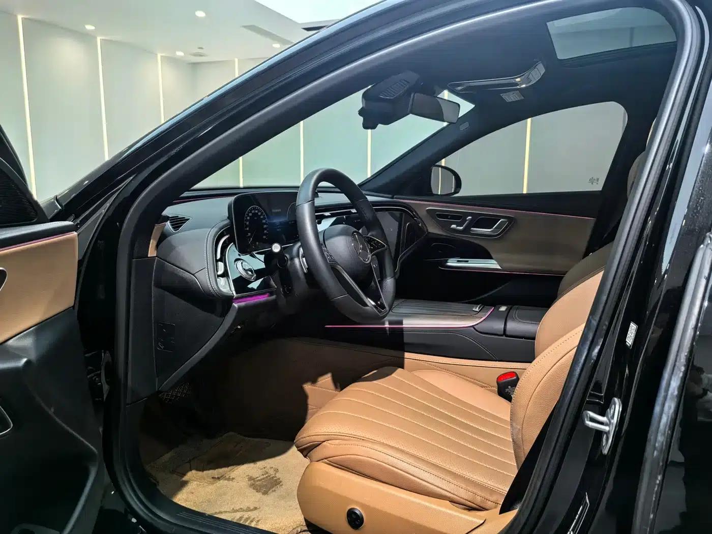 Mercedes-Benz E-Class PHEV 2024 E 350 e L Plug-in Hybrid Sedan — миниатюра 10