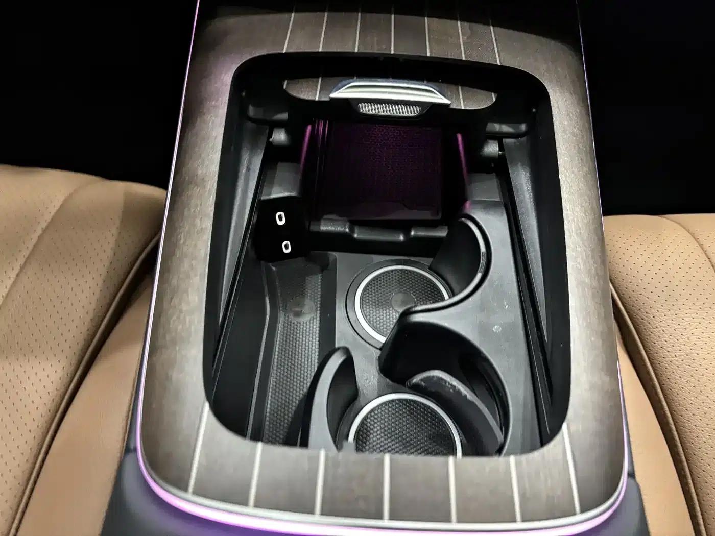 Mercedes-Benz E-Class PHEV 2024 E 350 e L Plug-in Hybrid Sedan — миниатюра 17