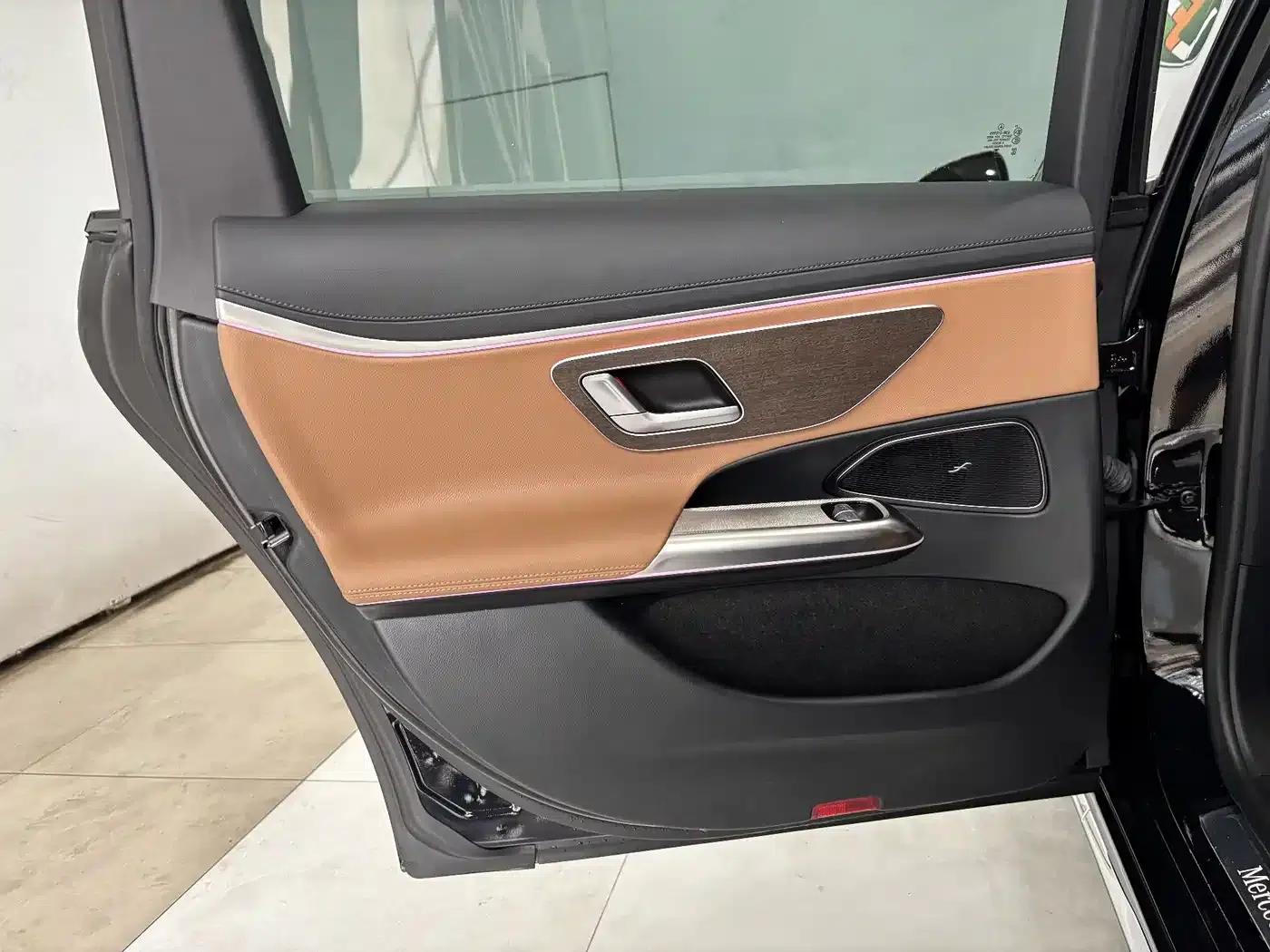 Mercedes-Benz E-Class PHEV 2024 E 350 e L Plug-in Hybrid Sedan — миниатюра 20