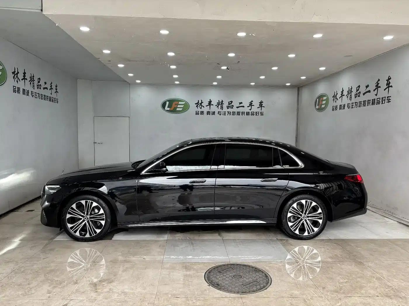 Mercedes-Benz E-Class PHEV 2024 E 350 e L Plug-in Hybrid Sedan — миниатюра 4