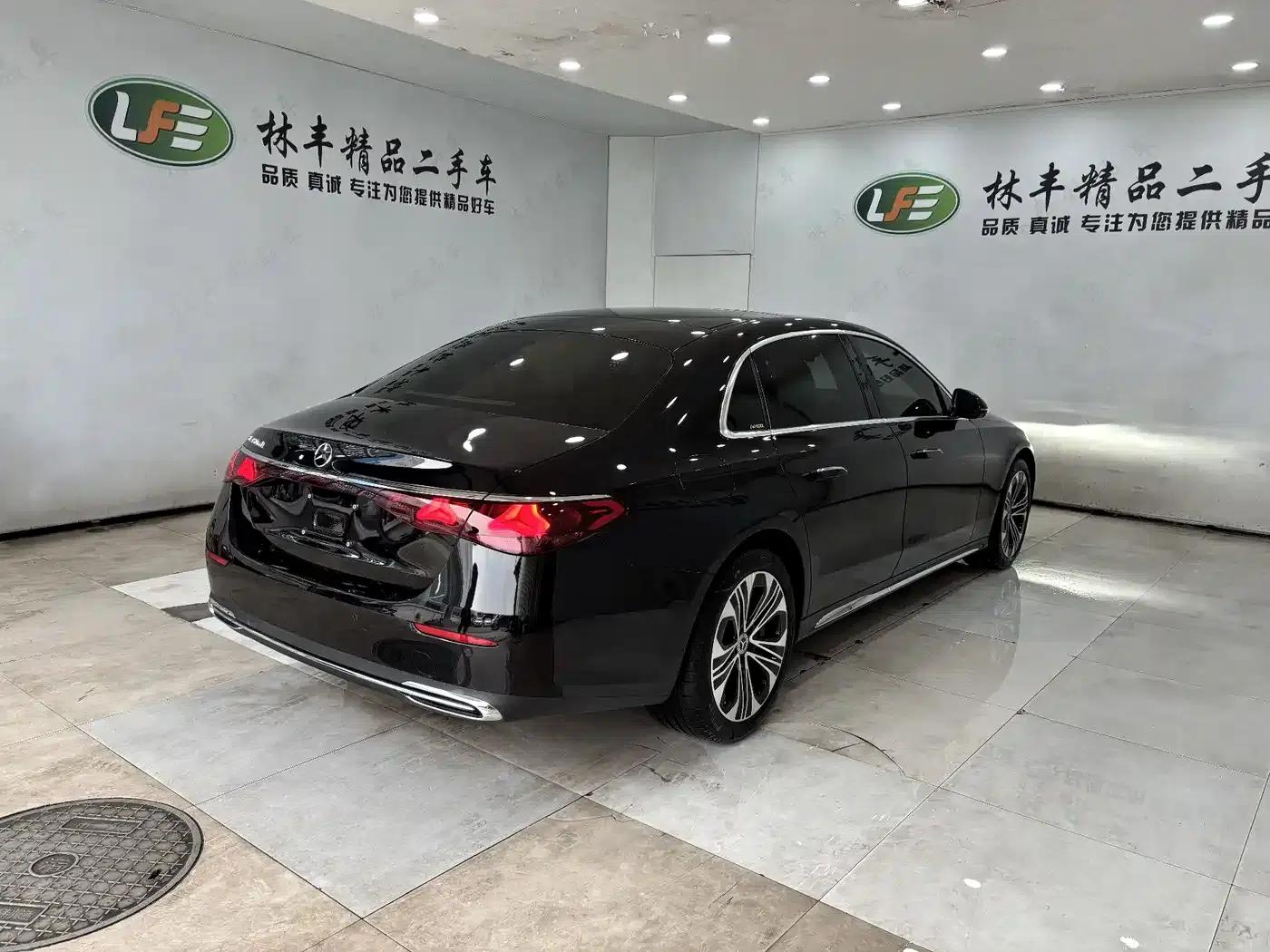 Mercedes-Benz E-Class PHEV 2024 E 350 e L Plug-in Hybrid Sedan — миниатюра 7