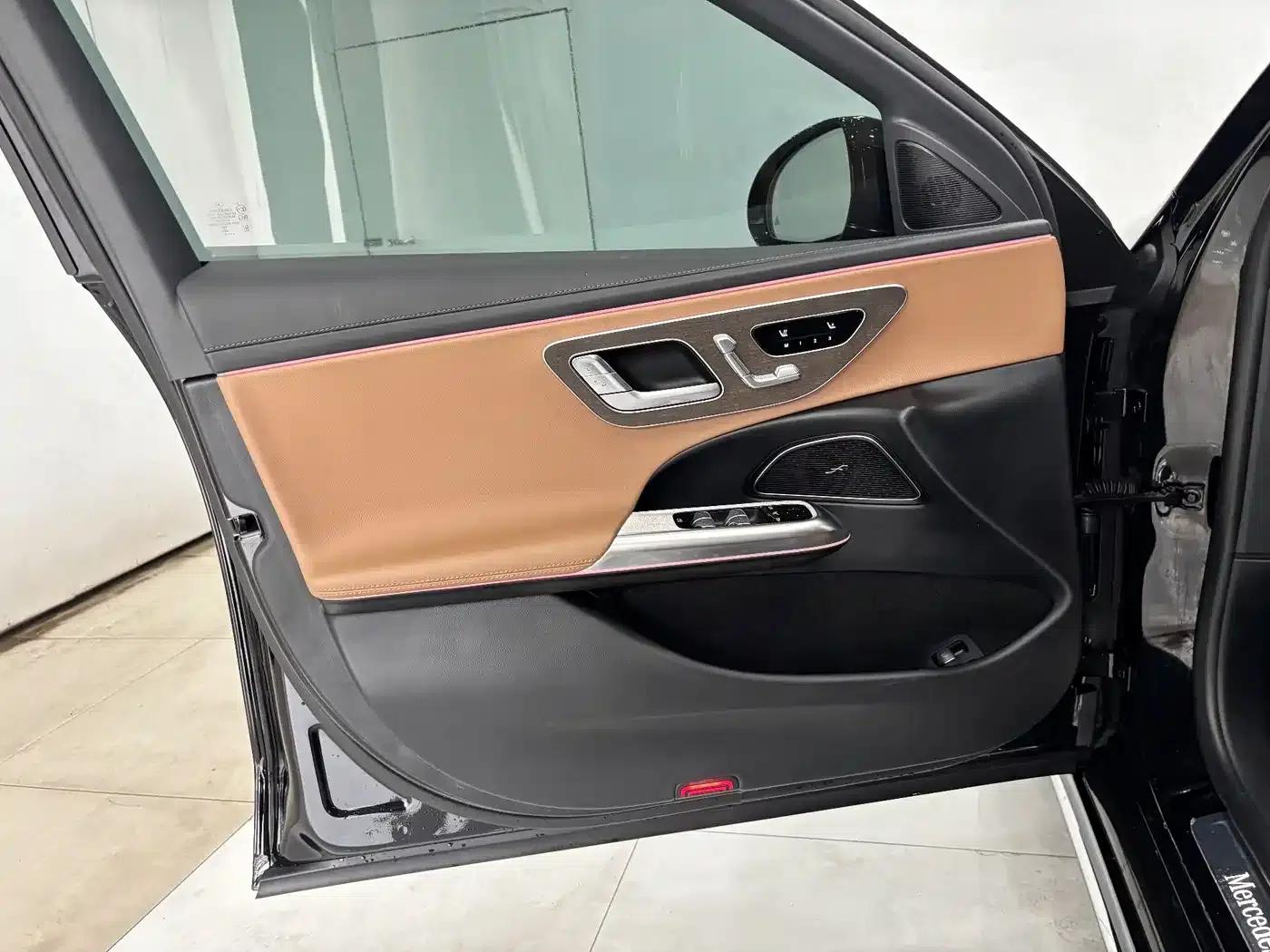 Mercedes-Benz E-Class PHEV 2024 E 350 e L Plug-in Hybrid Sedan — миниатюра 10