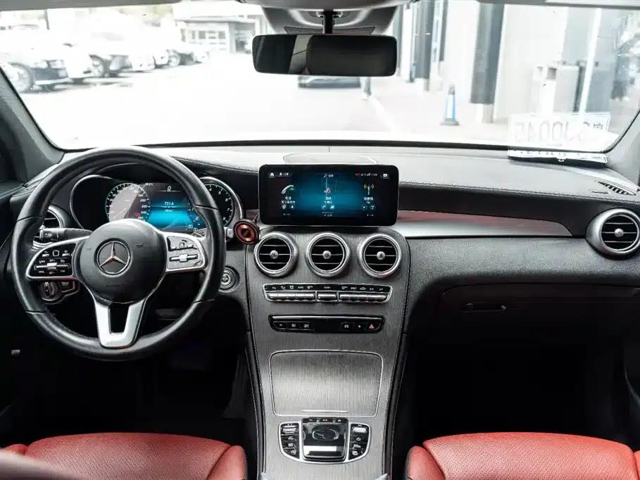 2020 Mercedes-Benz GLC Coupe, GLC 300 4MATIC Coupe SUV — миниатюра 18