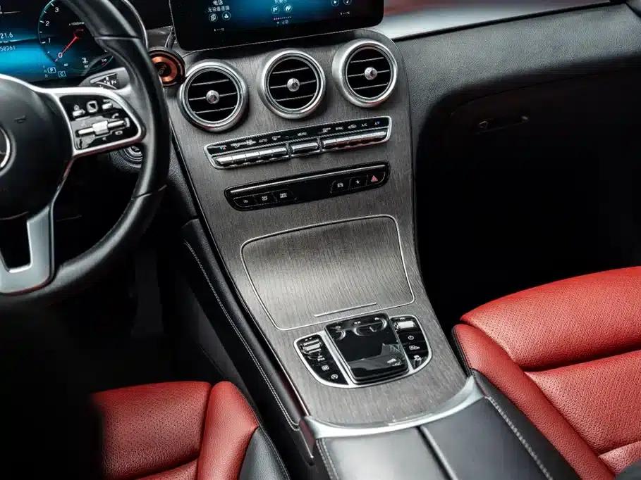 2020 Mercedes-Benz GLC Coupe, GLC 300 4MATIC Coupe SUV — миниатюра 8