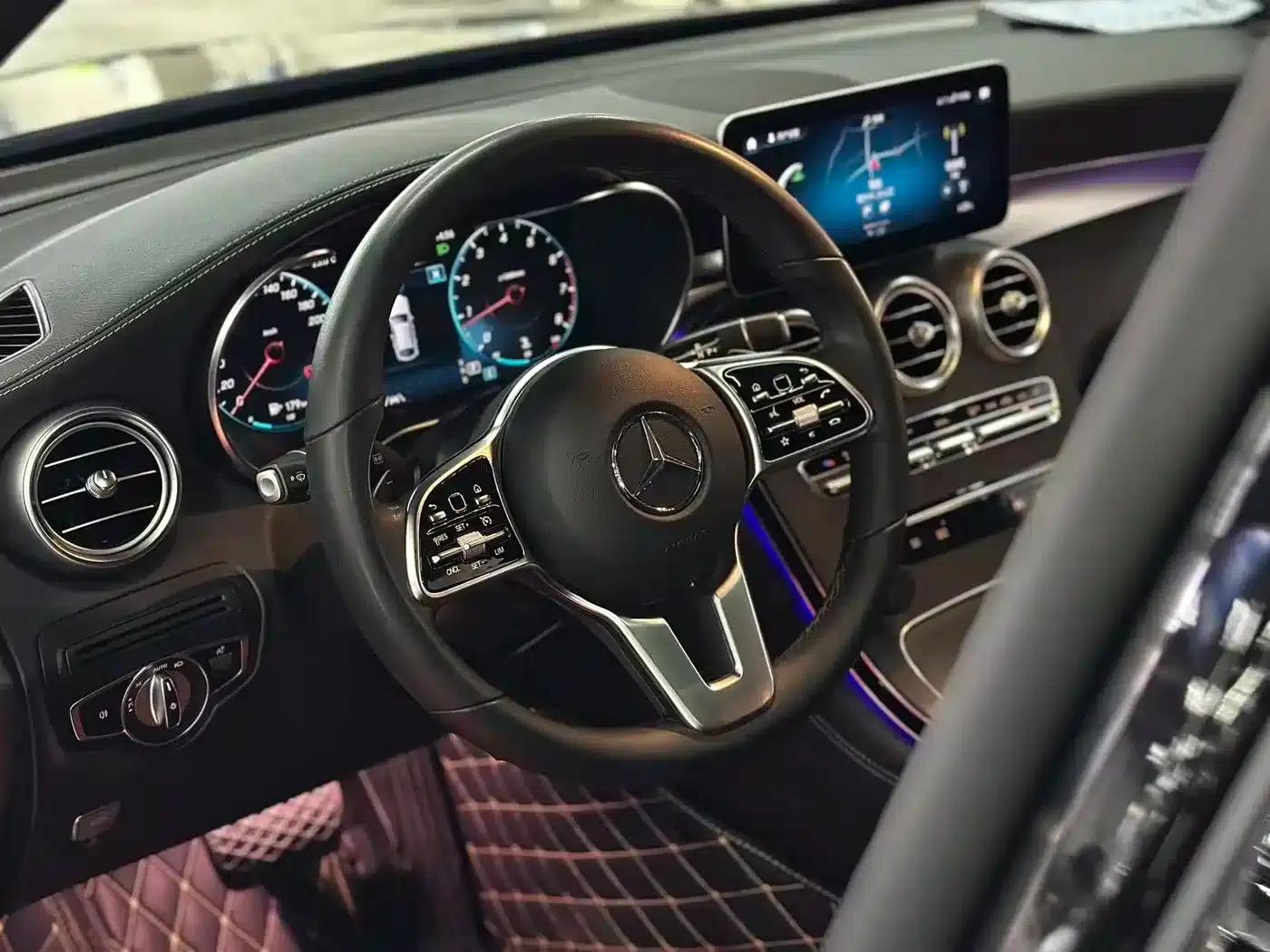 2021 Mercedes-Benz GLC Coupe, GLC 300 4MATIC Coupe SUV — миниатюра 12