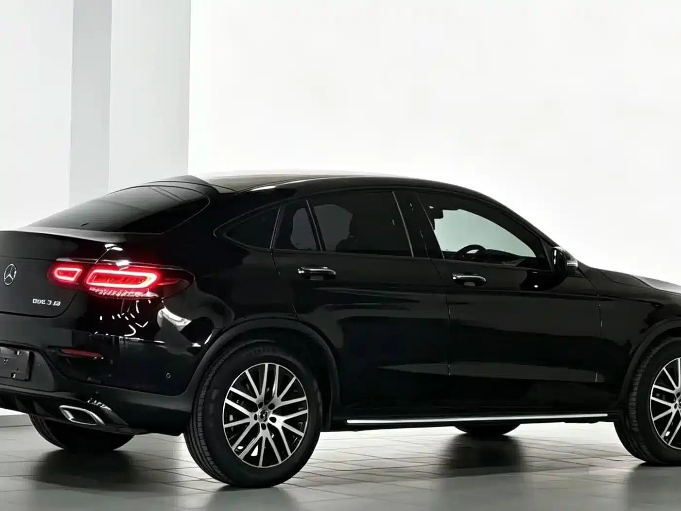 2021 Mercedes-Benz GLC Coupe, GLC 300 4MATIC Coupe SUV — миниатюра 6