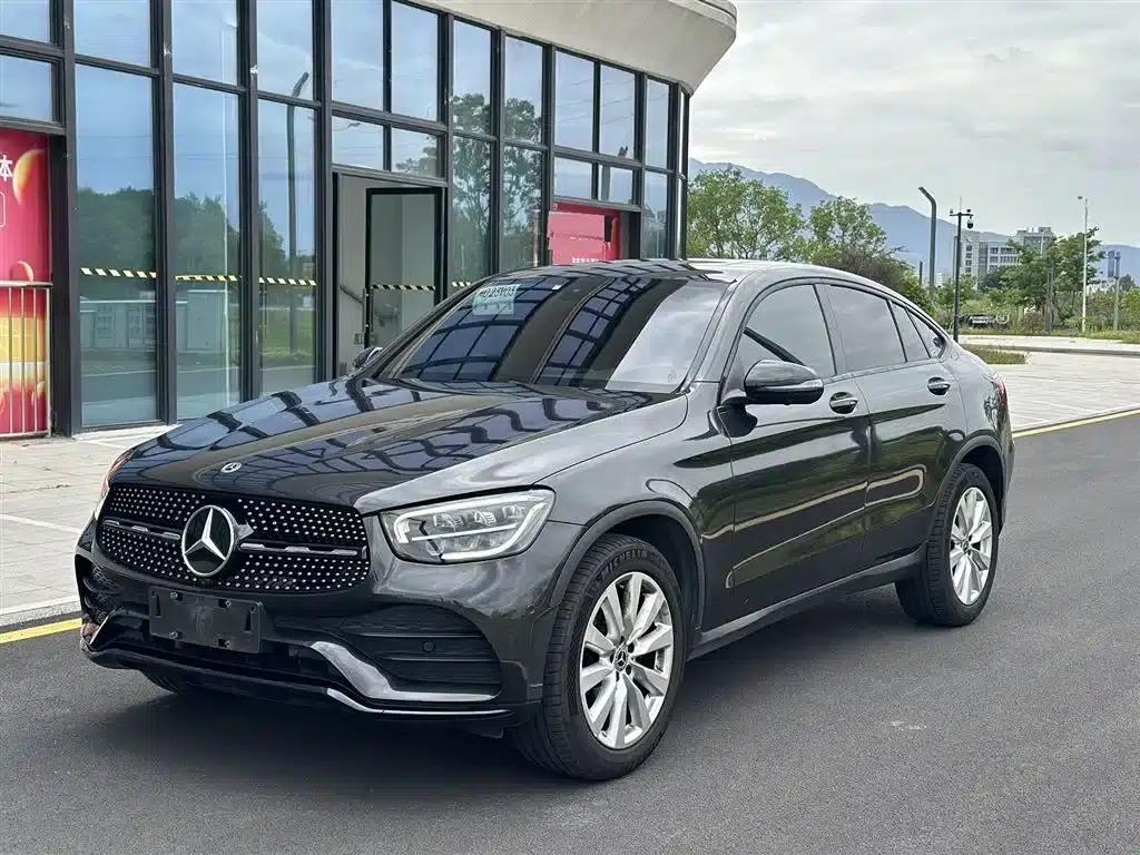 Mercedes-Benz GLC Coupe 2021 GLC 260 4MATIC Coupe SUV — миниатюра 1
