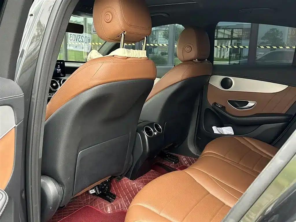 Mercedes-Benz GLC Coupe 2021 GLC 260 4MATIC Coupe SUV — миниатюра 9