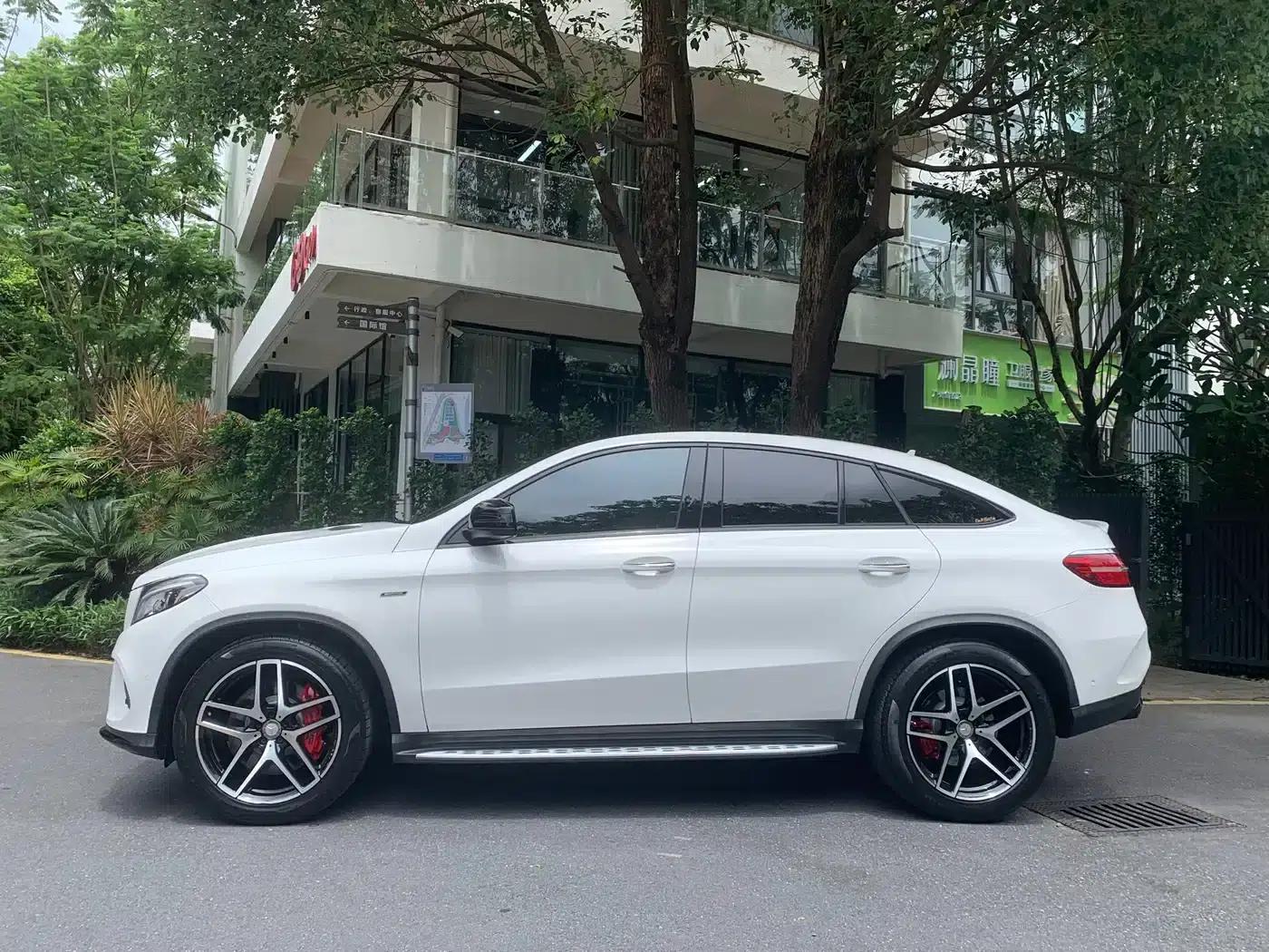 2015 Mercedes-Benz GLE Coupe, GLE 450 AMG 4MATIC Coupe SUV — миниатюра 3