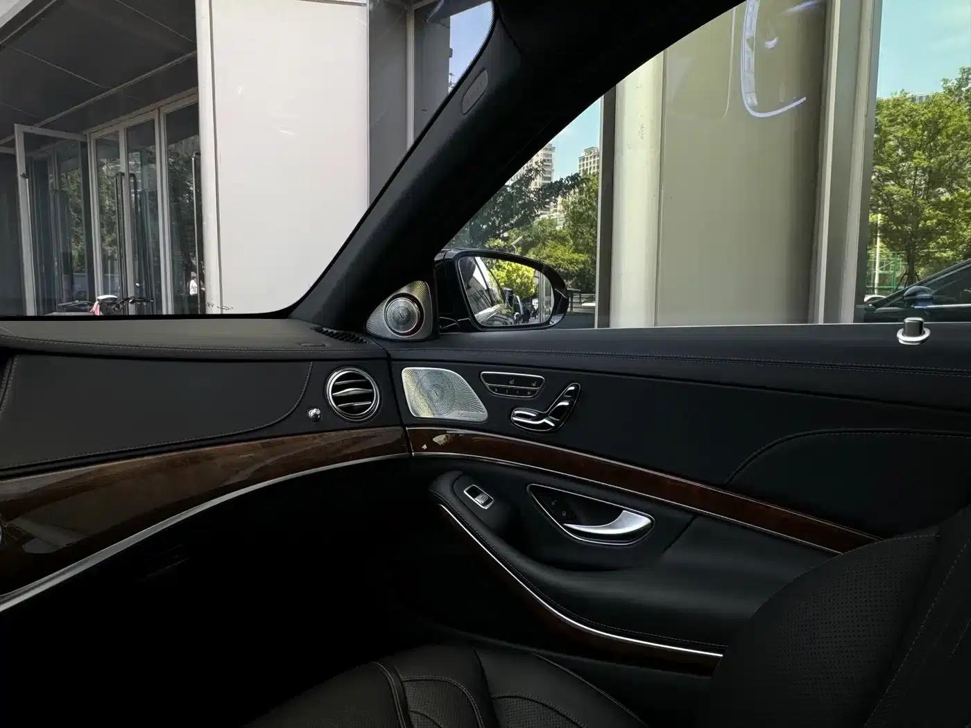 2016 Mercedes-Benz S-Class AMG S 63 L 4MATIC — миниатюра 25