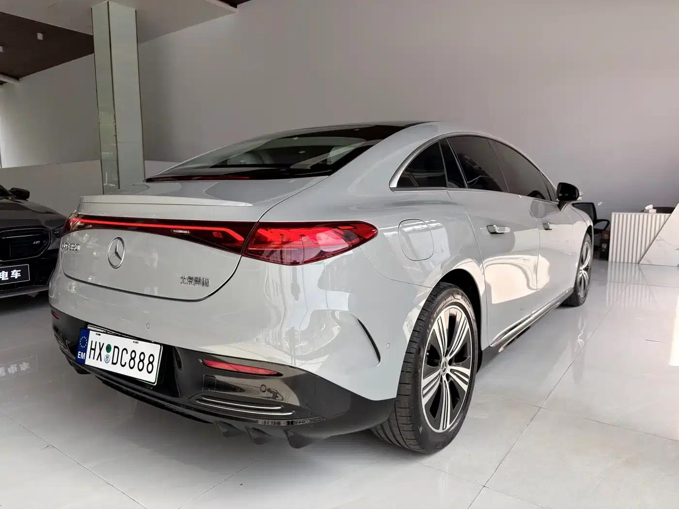 Mercedes-Benz EQE 2022 350 Luxury Edition — миниатюра 13