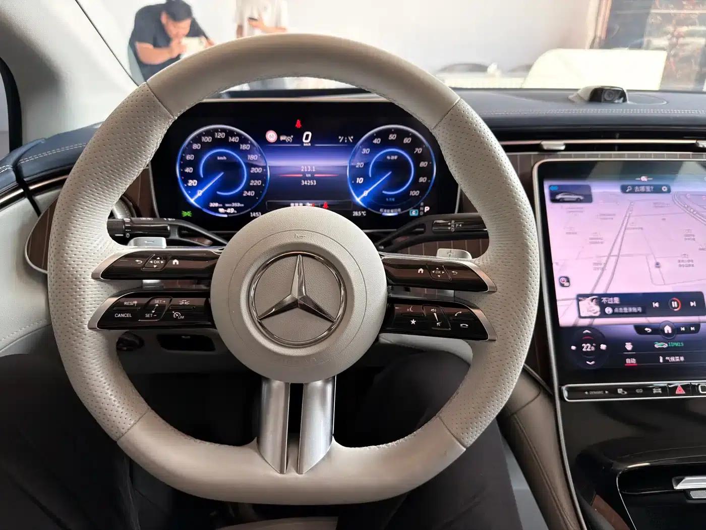 Mercedes-Benz EQE 2022 350 Luxury Edition — миниатюра 4