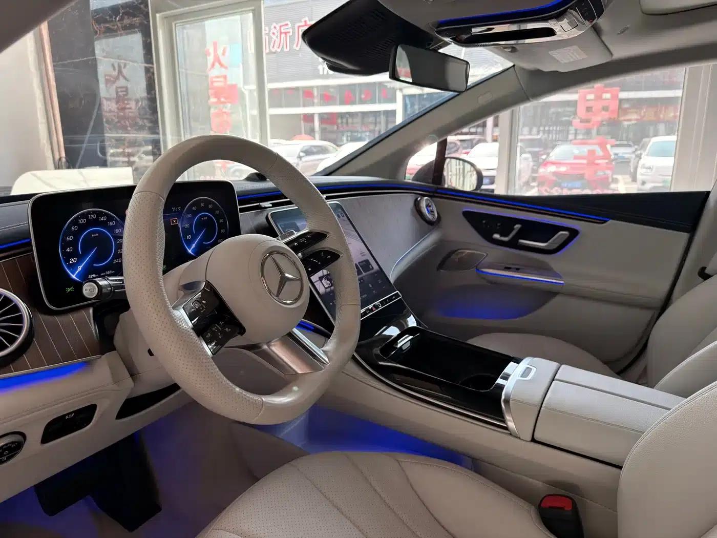 Mercedes-Benz EQE 2022 350 Luxury Edition — миниатюра 8