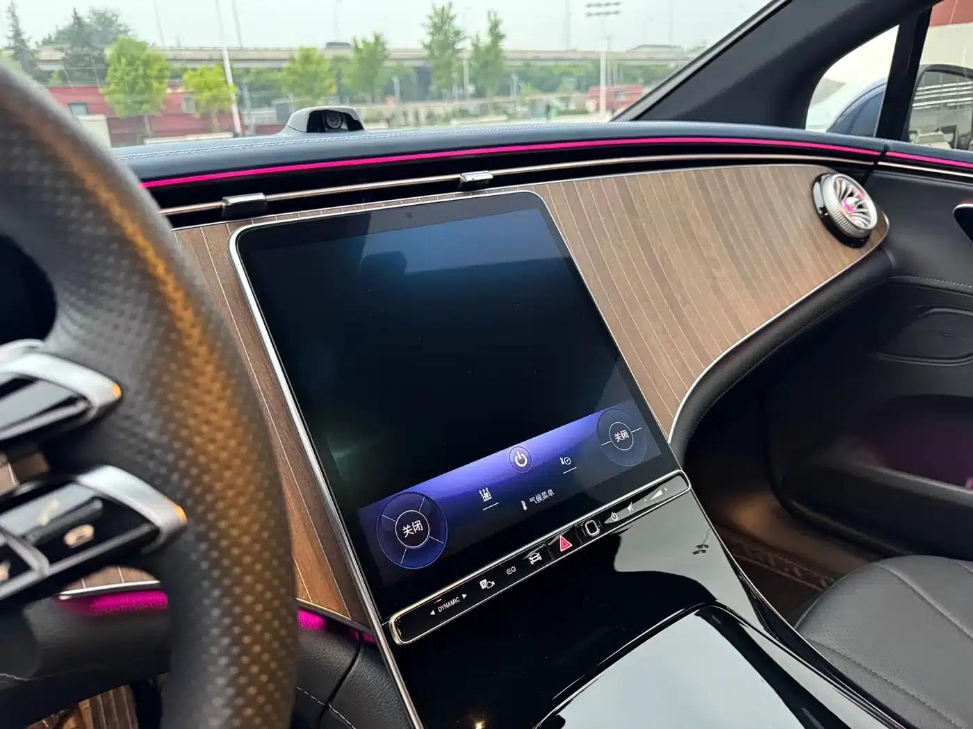 Mercedes-Benz EQE 2022 350 Pioneer Edition — миниатюра 13