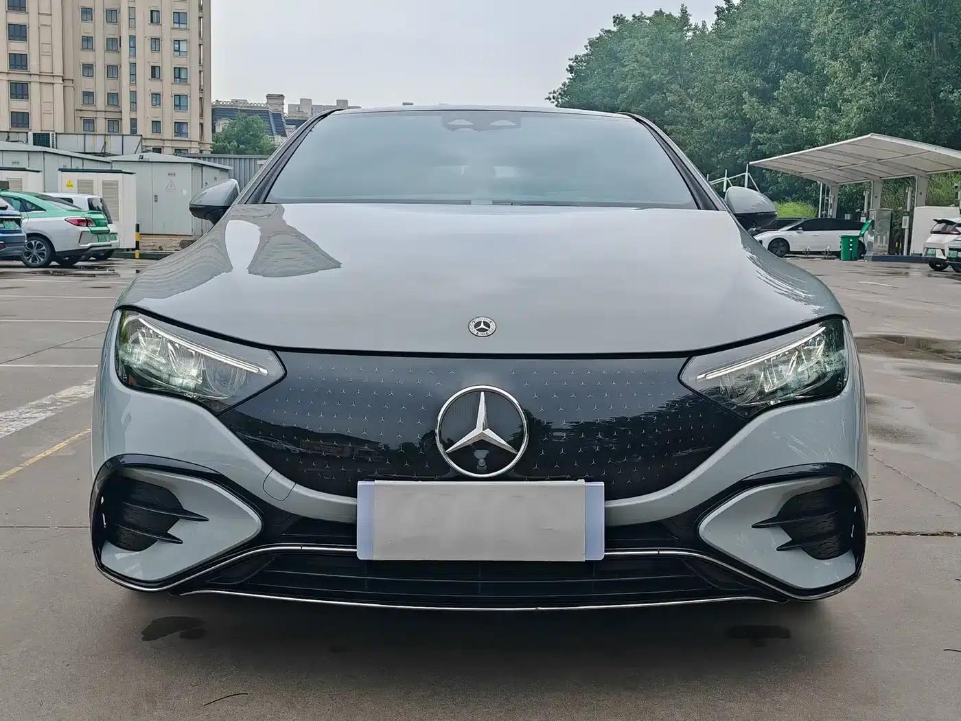 Mercedes-Benz EQE 2022 350 Luxury Edition — миниатюра 3