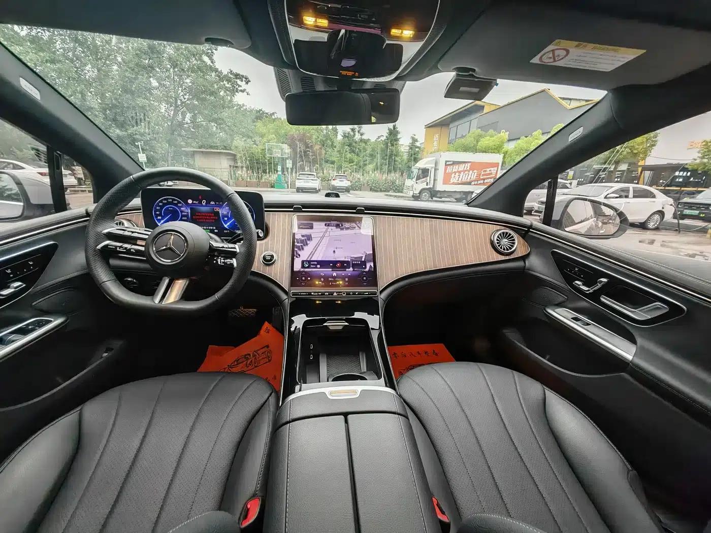 Mercedes-Benz EQE 2022 350 Luxury Edition — миниатюра 10