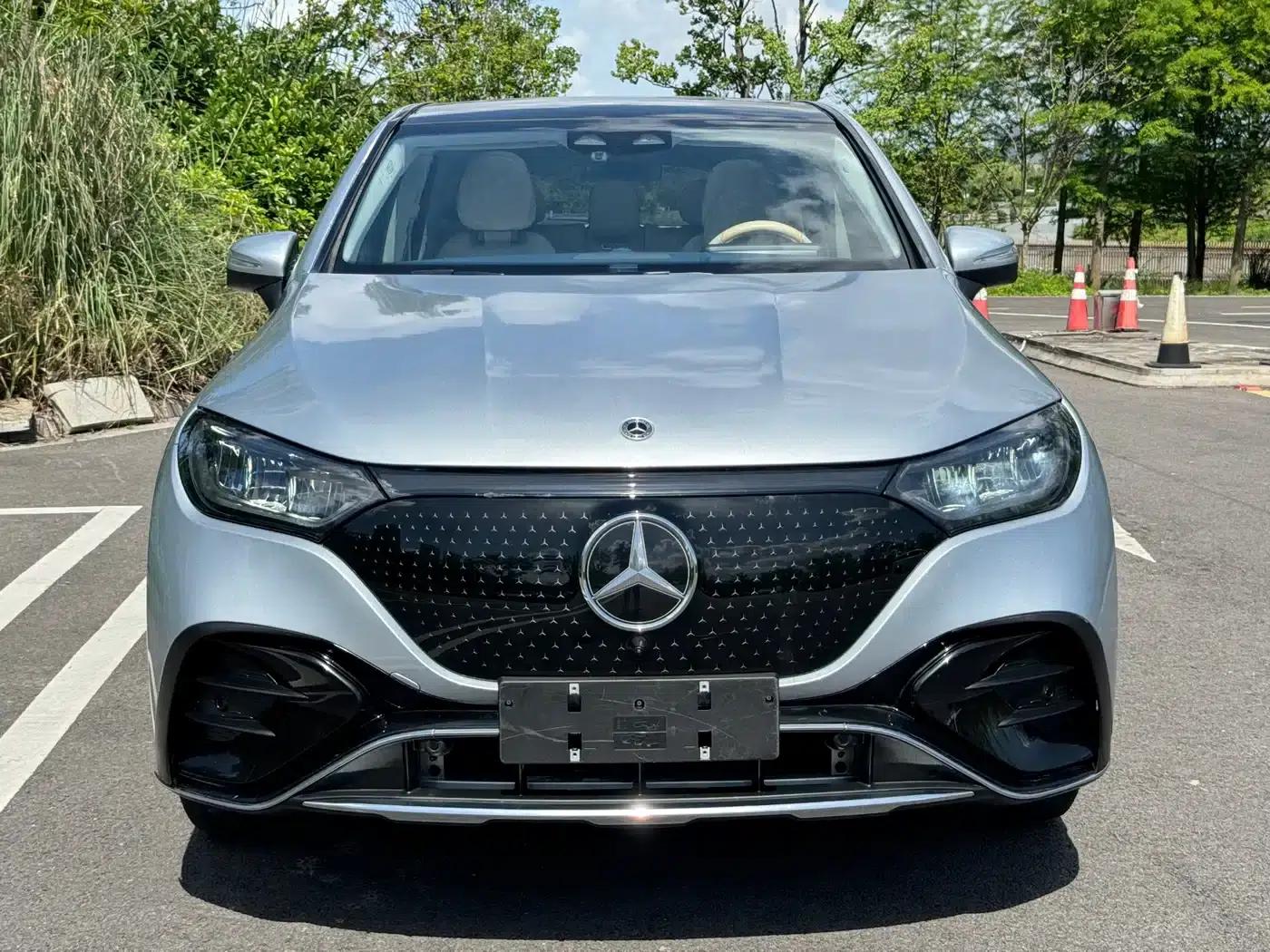 Mercedes-Benz EQE SUV 2023 350 4MATIC Luxury Edition — миниатюра 2