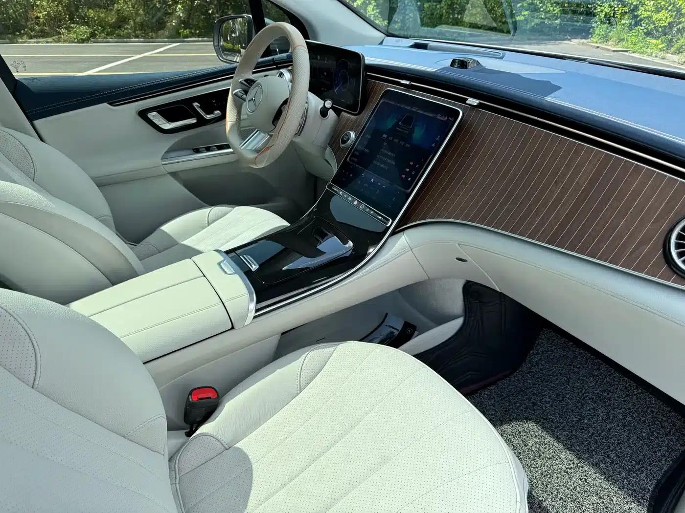 Mercedes-Benz EQE SUV 2023 350 4MATIC Luxury Edition — миниатюра 11