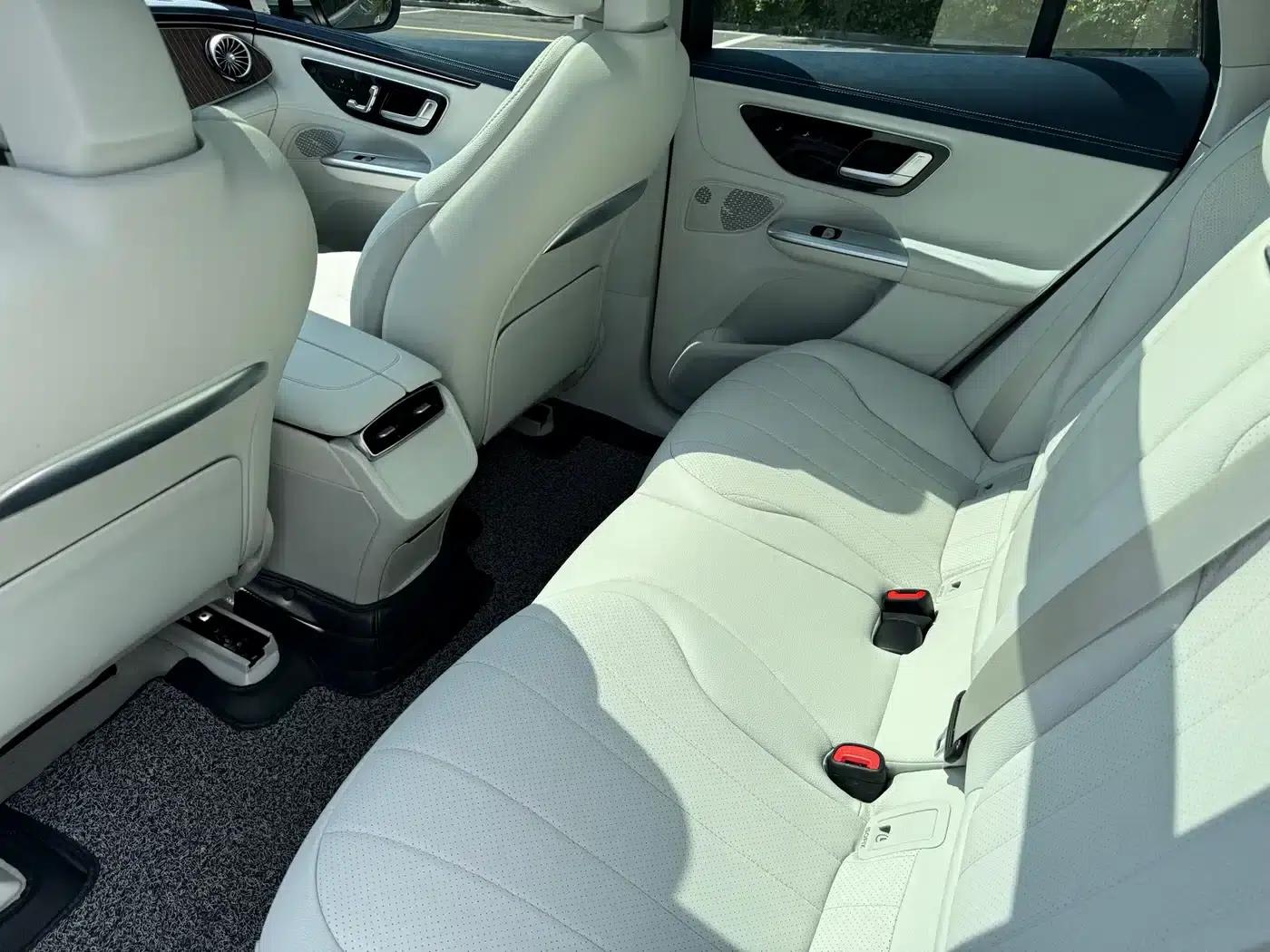 Mercedes-Benz EQE SUV 2023 350 4MATIC Luxury Edition — миниатюра 12