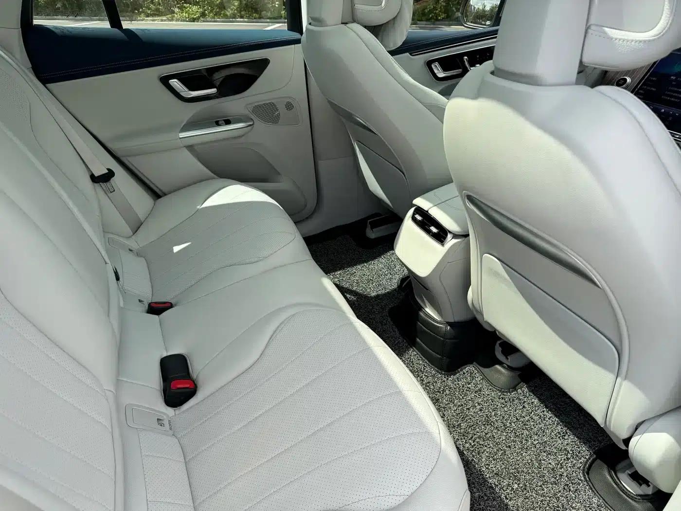 Mercedes-Benz EQE SUV 2023 350 4MATIC Luxury Edition — миниатюра 15