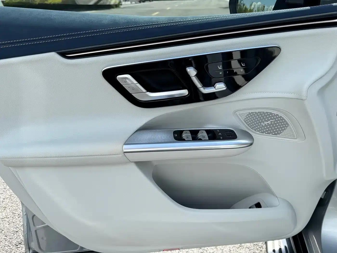 Mercedes-Benz EQE SUV 2023 350 4MATIC Luxury Edition — миниатюра 4