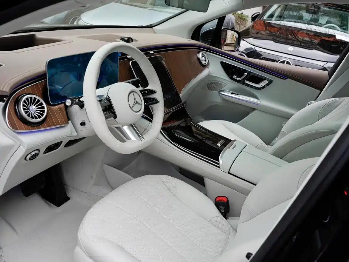 Mercedes-Benz EQE SUV 2024 500 4MATIC Luxury Edition — миниатюра 9