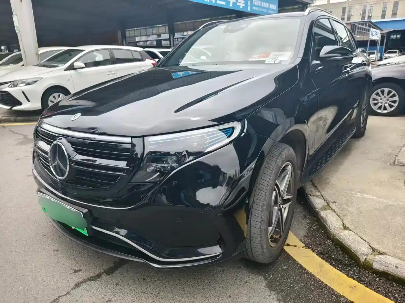 Mercedes-Benz EQC 2021 Model EQC 400 4MATIC — миниатюра 3