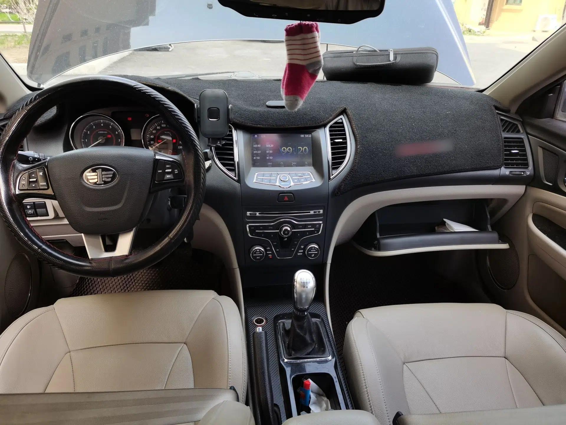 Bestune B50 2013 1.6L Manual Prestige Edition — миниатюра 10
