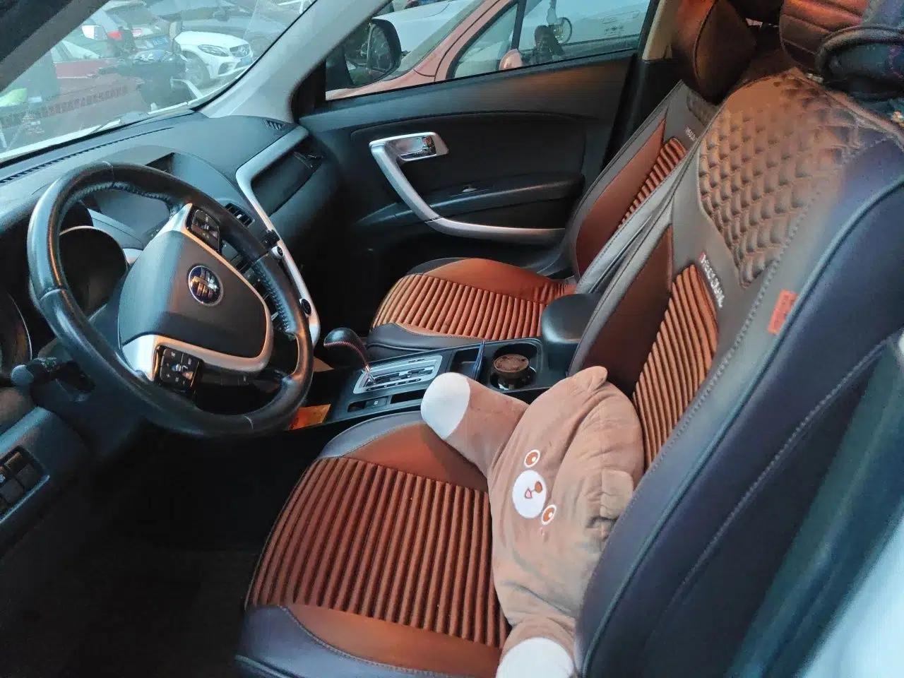 Bestune X80 2013 2.0L automatic comfort version — миниатюра 16
