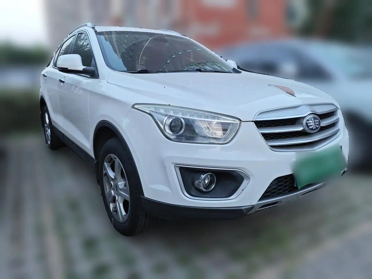 Bestune X80 2013 2.0L automatic comfort version — миниатюра 3