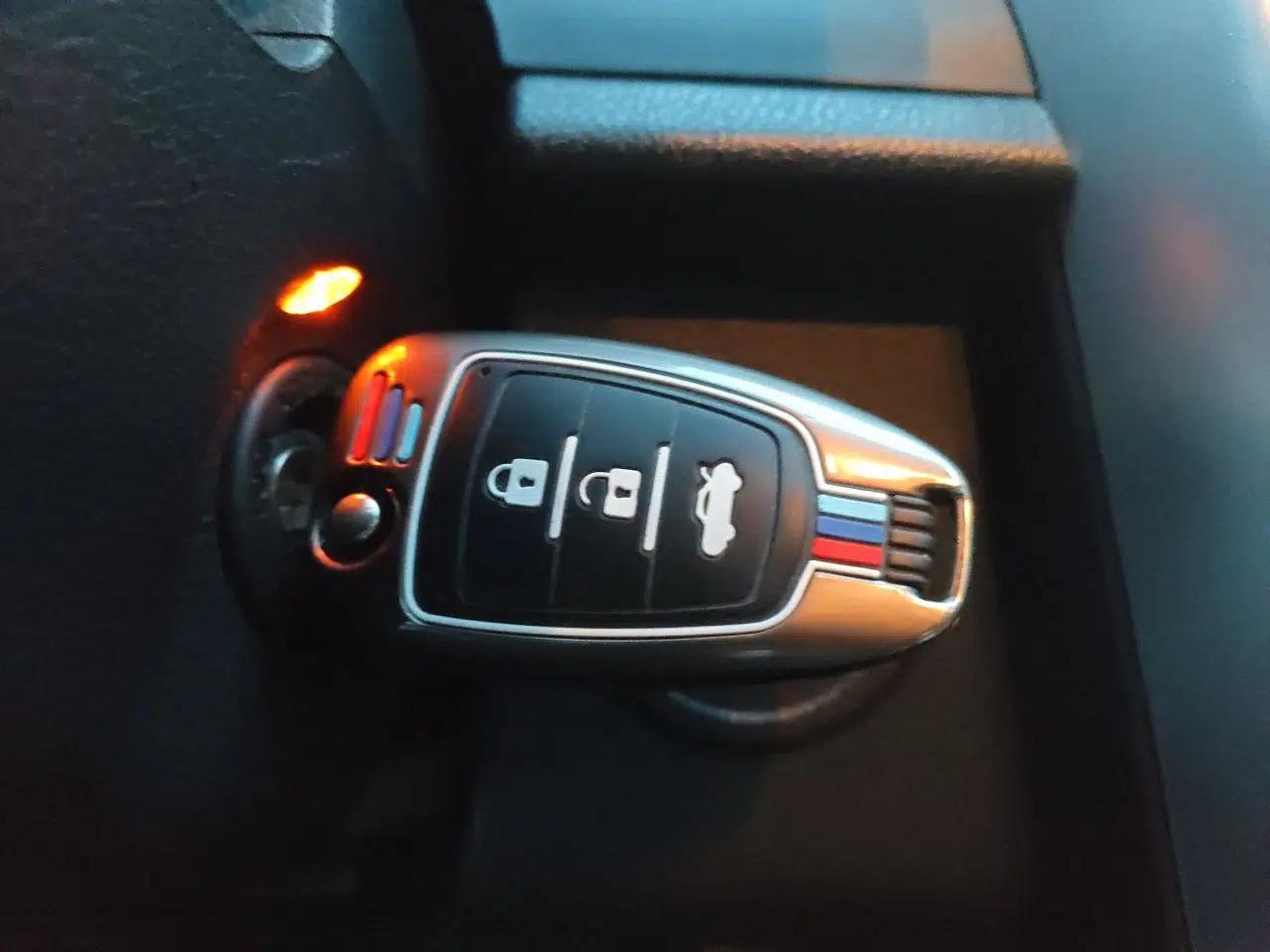 Bestune X80 2013 2.0L automatic comfort version — миниатюра 9