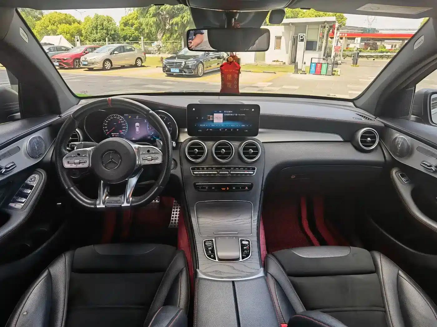 Mercedes-Benz GLC Coupe AMG 2020 AMG GLC 43 4MATIC Coupe SUV — миниатюра 14