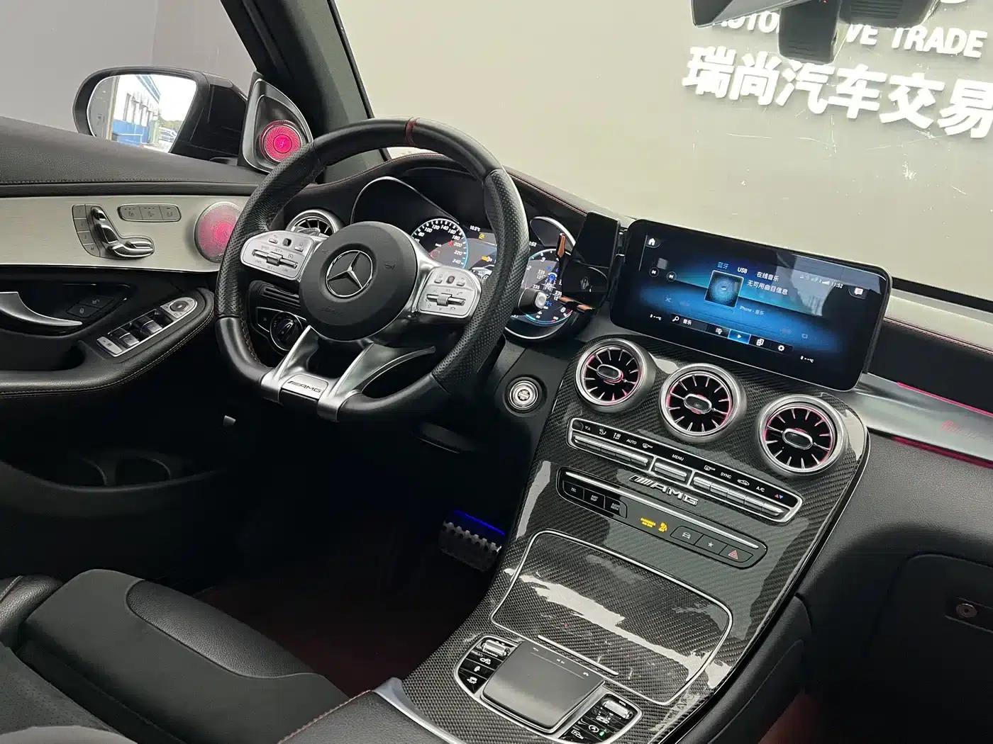 Mercedes-Benz GLC Coupe AMG 2020 AMG GLC 43 4MATIC Coupe SUV — миниатюра 32