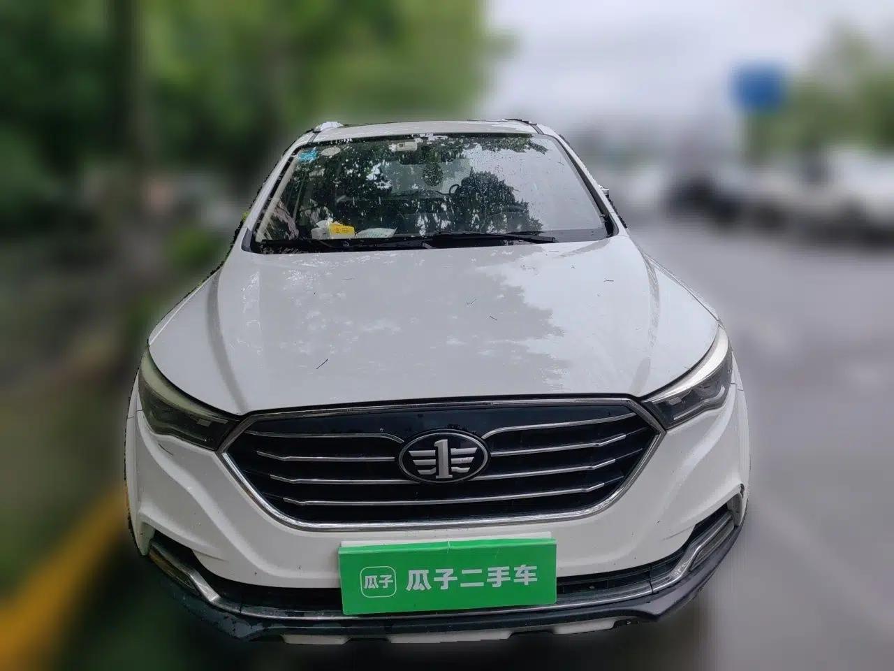 Bestune X40 2017 1.6L Manual Luxury Edition — миниатюра 2