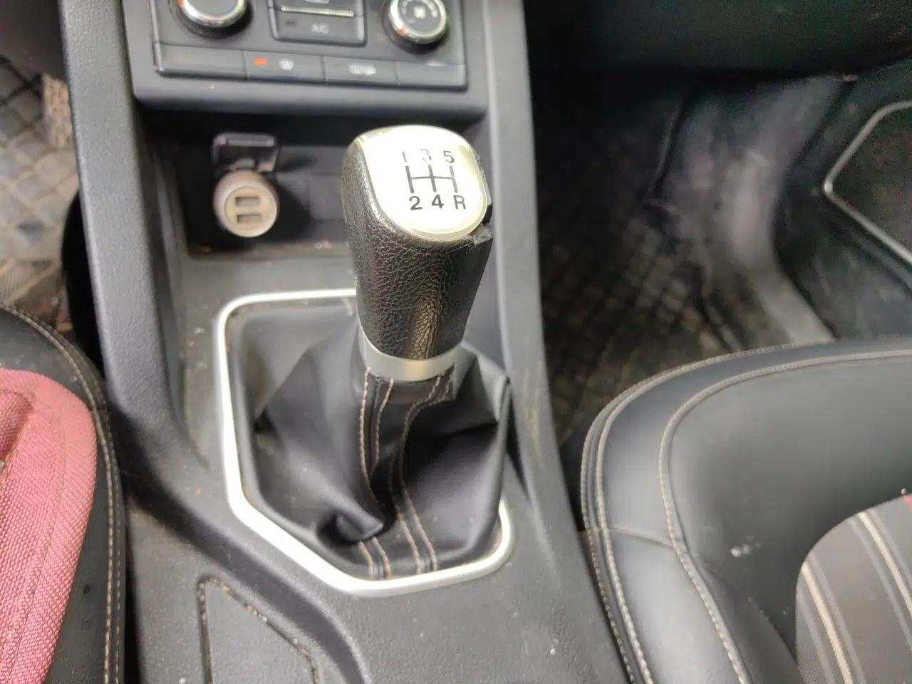 Bestune X40 2017 1.6L Manual Luxury Edition — миниатюра 15