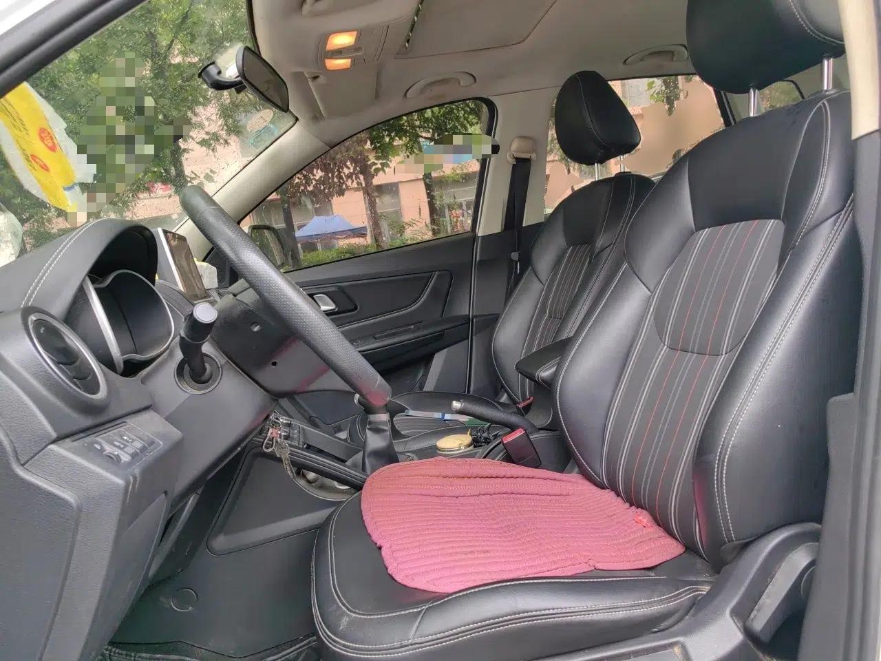 Bestune X40 2017 1.6L Manual Luxury Edition — миниатюра 16