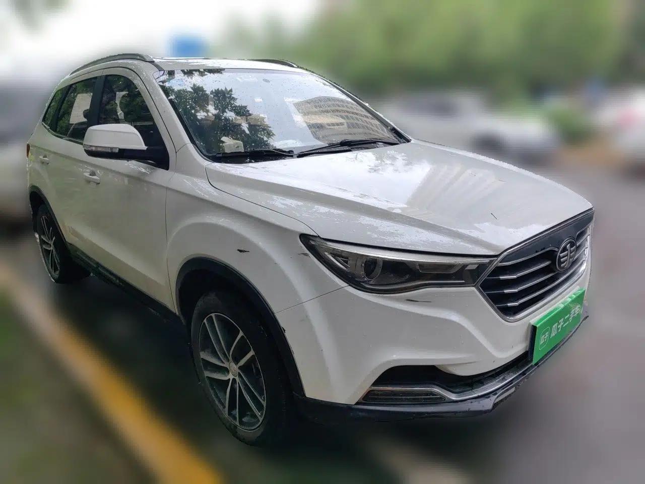 Bestune X40 2017 1.6L Manual Luxury Edition — миниатюра 3