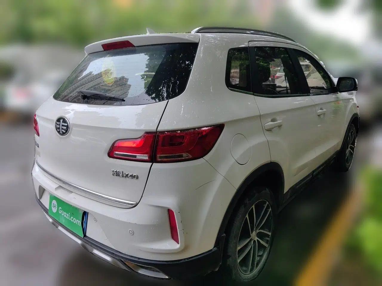 Bestune X40 2017 1.6L Manual Luxury Edition — миниатюра 6