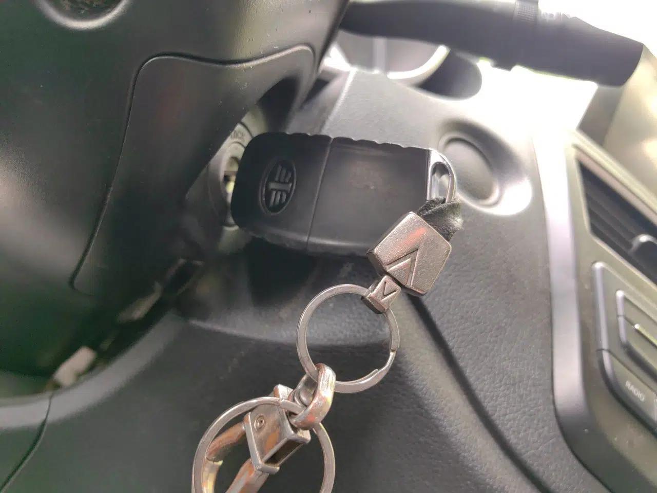 Bestune X40 2017 1.6L Manual Luxury Edition — миниатюра 9