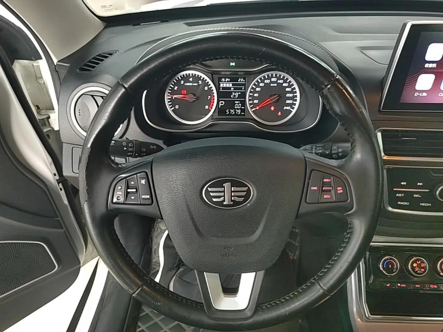 Bestune X40 2019 1.6L Automatic Luxury Edition China VI — миниатюра 14