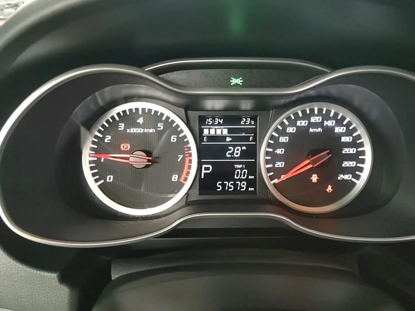 Bestune X40 2019 1.6L Automatic Luxury Edition China VI — миниатюра 15