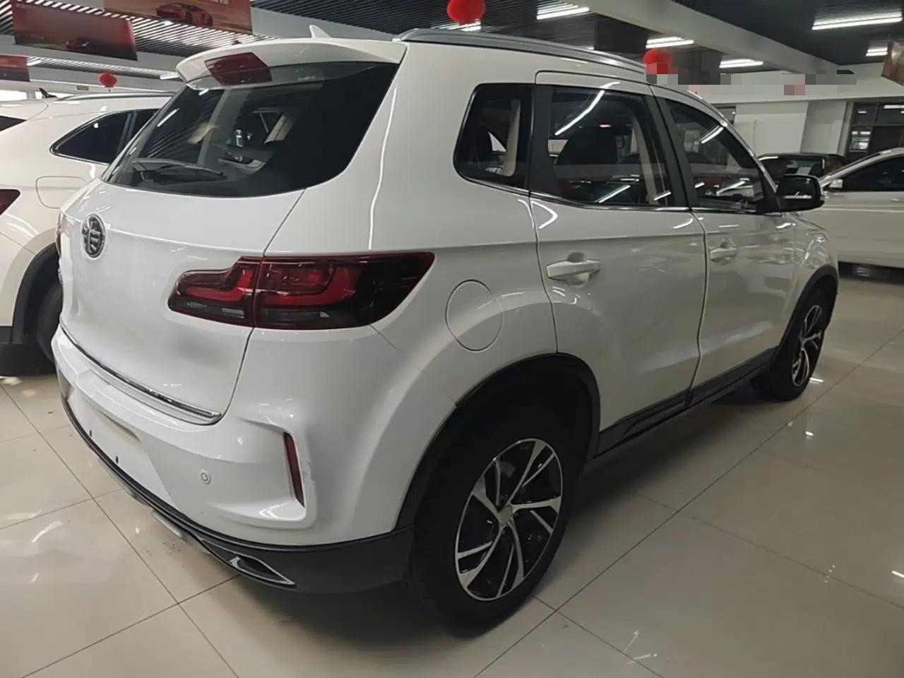Bestune X40 2019 1.6L Automatic Luxury Edition China VI — миниатюра 6