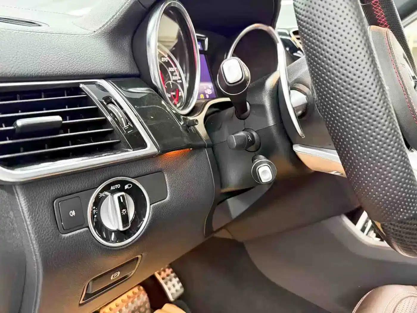 2017 Mercedes-Benz GLS AMG 63 4MATIC — миниатюра 14
