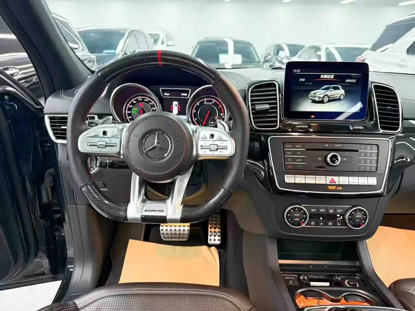 2017 Mercedes-Benz GLS AMG 63 4MATIC — миниатюра 15