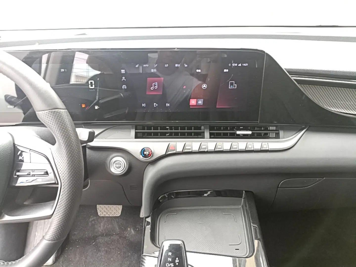 Bestune T55 2021 1.5T Automatic Joyful·Prestige Edition — миниатюра 15