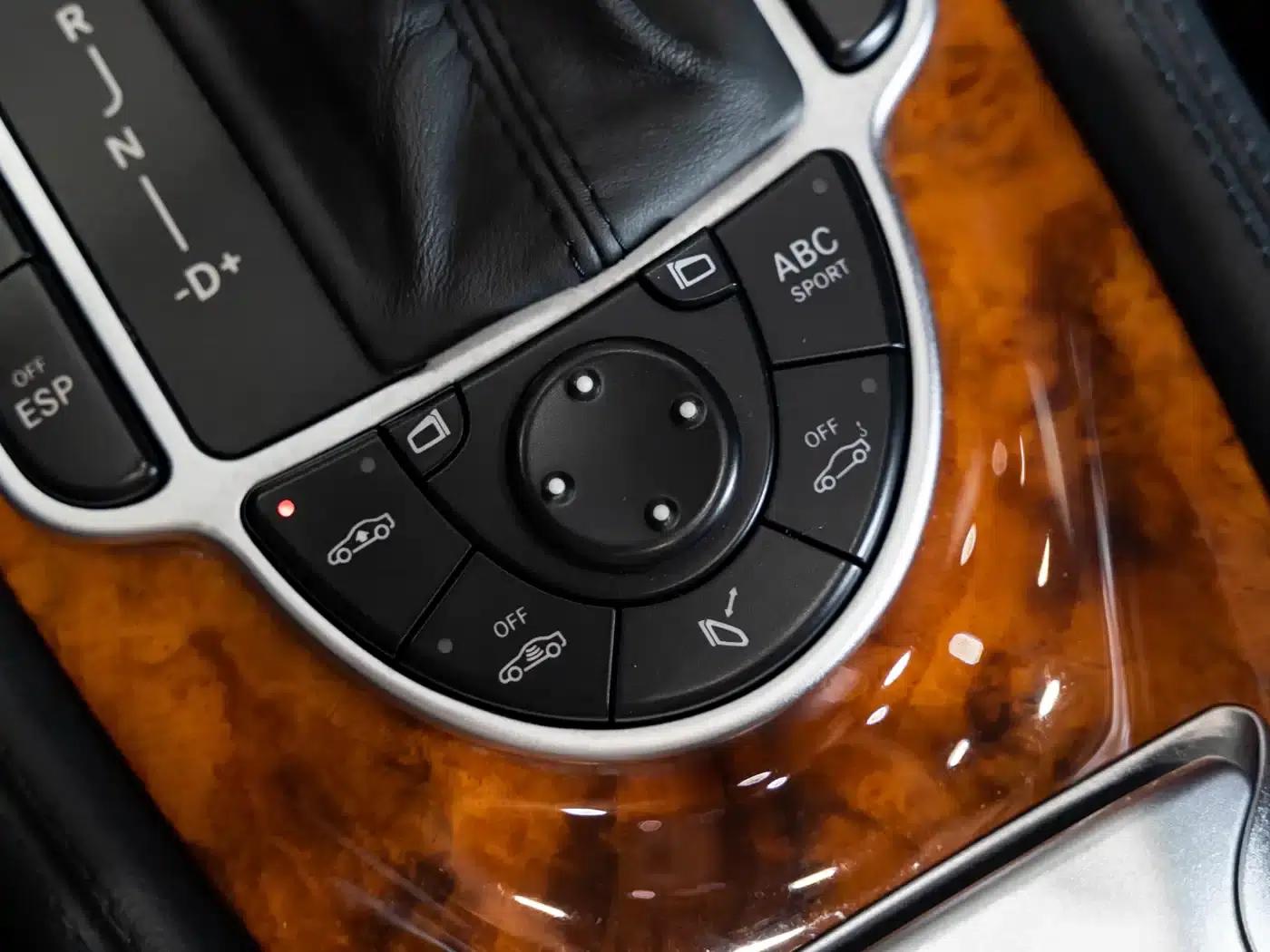 Mercedes-Benz SL-Class 2008 SL 500 — миниатюра 19