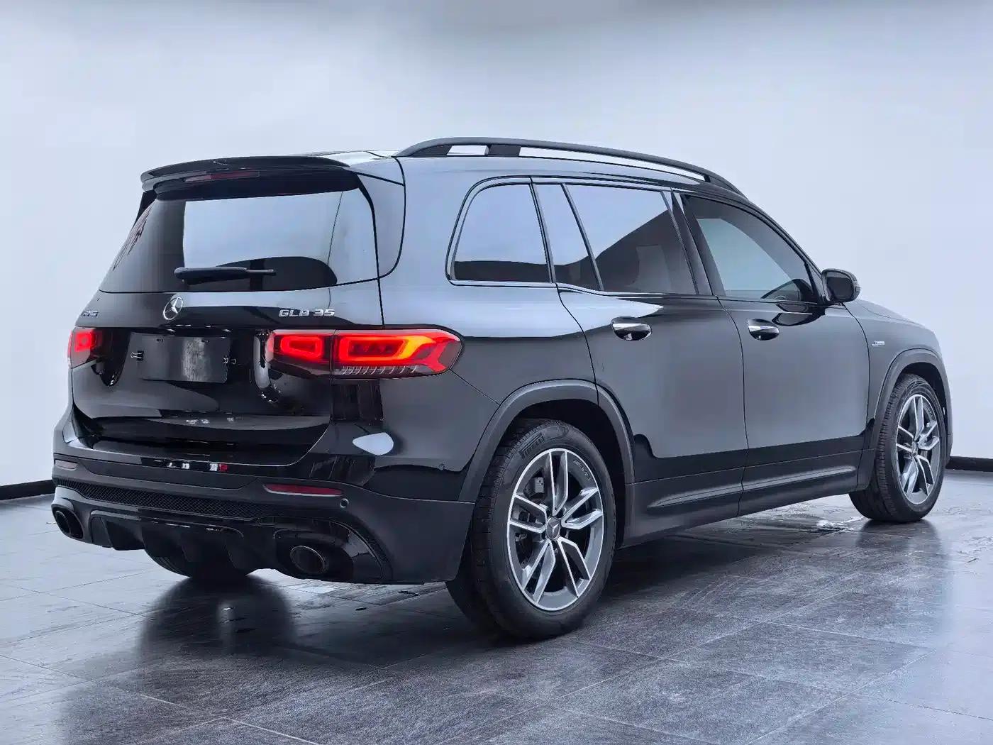 2023 Mercedes-Benz GLB AMG 35 4MATIC — миниатюра 18